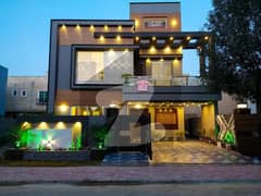 10 Marla Luxury Designer House For Sale In Bahria Orchard Phase 1.