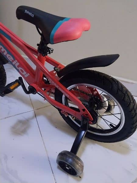 Brand New Cycle! Best for kids from 3-7 years kids. With new colour. 6