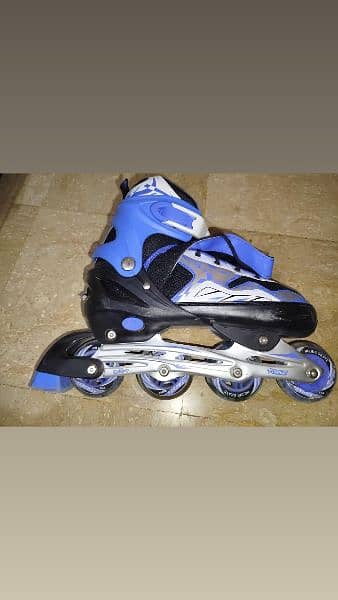 completely new only once or twice used skates 2