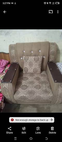 Sofa available ha Jis na Lana ha Rabhta Kara price Kam ho jaya gi 0