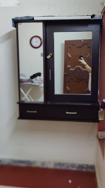 Dressing table (Wall mountable) 0