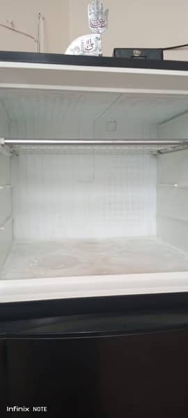 Dawlance refrigerator in good condition 1