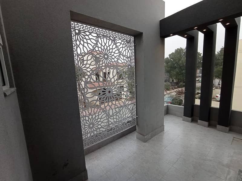 10 Marla Lavish House For Sale In Rafi Block Bahria Town Lahore 18