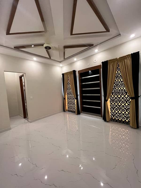 10 Marla Luxury House For Sale in Overseas A Block Bahria Town Lahore 16