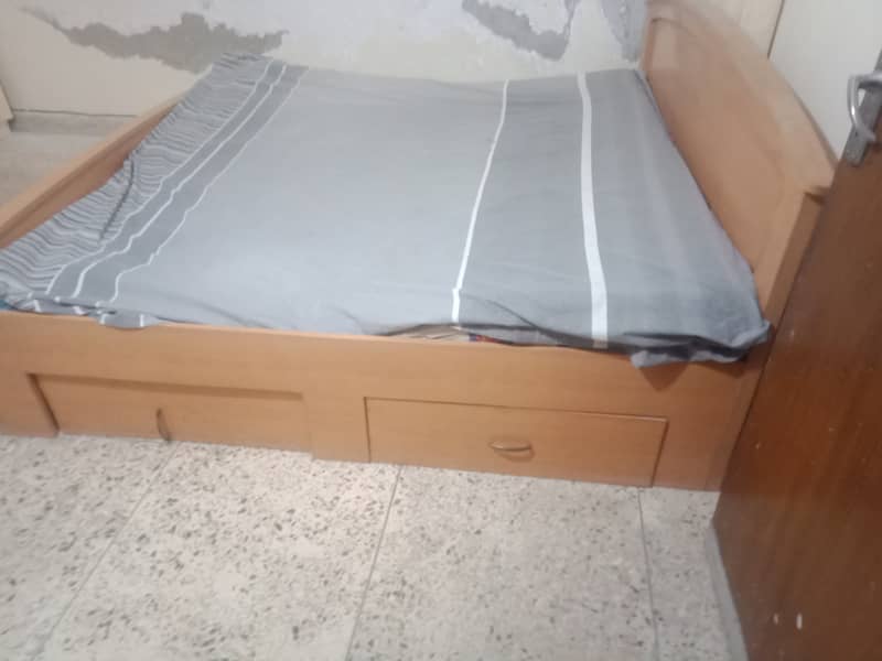Used Bed Set For Sale 1