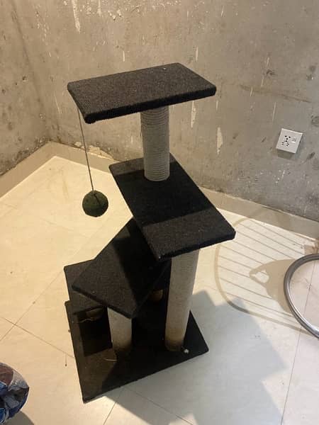 Free Cat Tree 1