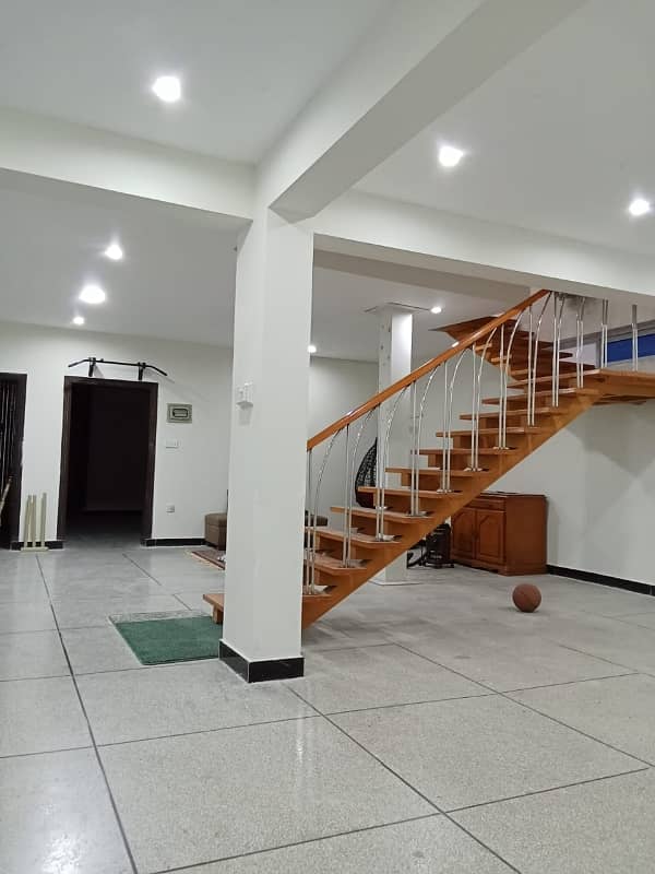 1 Kanal Double Storey House for Rent 15