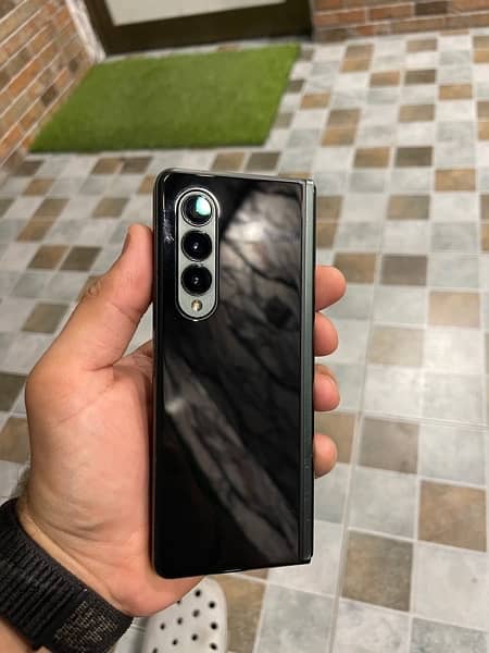 Samsung galaxy zfold3 2