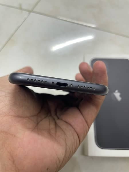 IPhone 11 PTA APPROVED 5