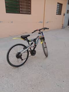 Mountain bicycle is in good condition for Sale