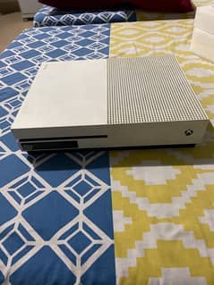 xbox one S in repairable condition
