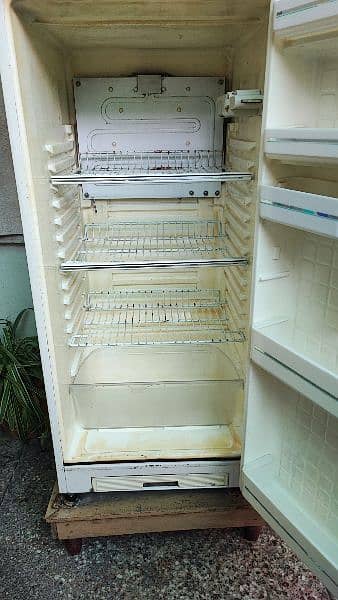 DAWLANCE FRIDGE FOR SALE 7