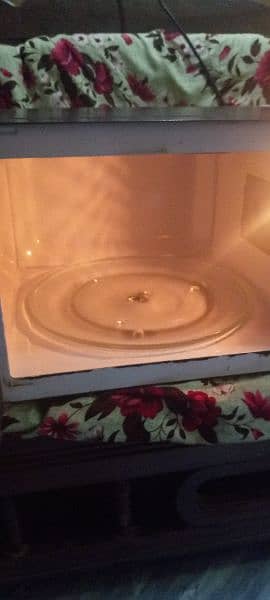 microwave oven 6