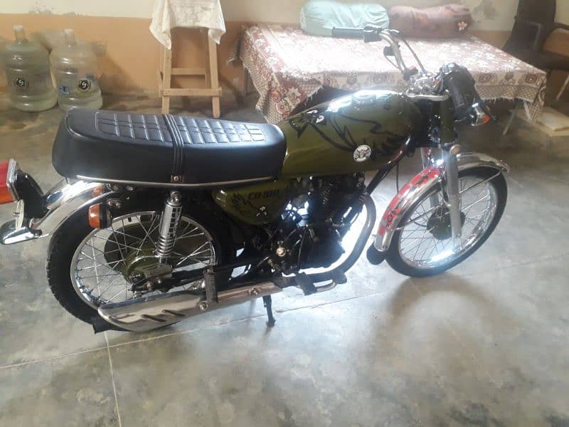 Honda CB 180 2