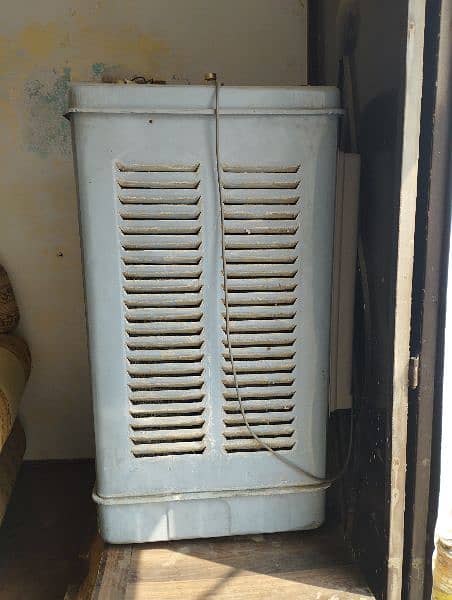 Air  cooler  metal AC dood condition metal 2