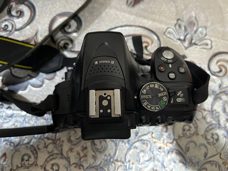 Nikon D5300 DSLR with AF Nikkor 18-50mm 4