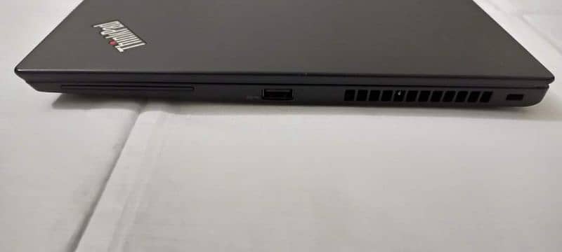 LENOVO THINKPAD CORE I7 8TH GEN LAPTOP (TOUCH DISPLAY) 2