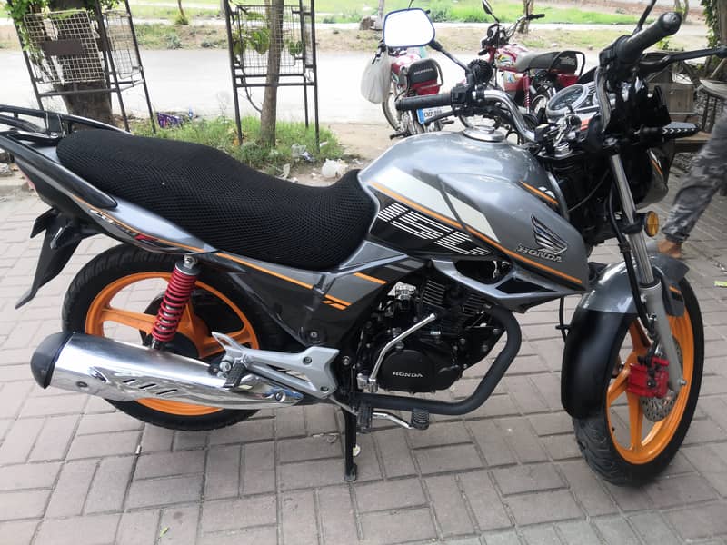 Honda CB 150F 2022 6