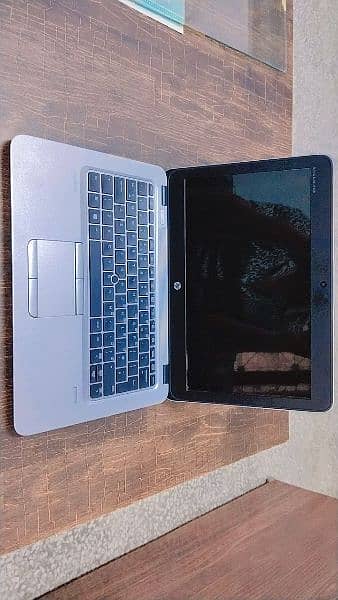 Hp elitebook 725 8Gb ram 128gb SSD and 500gb hard 4