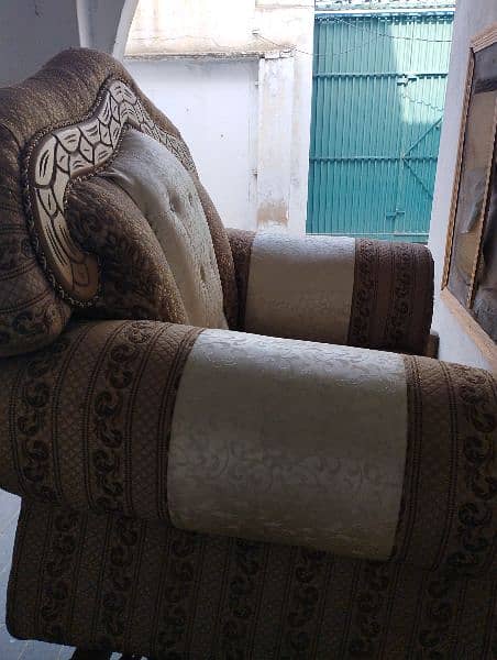 sofa set complete almost new good condition 1