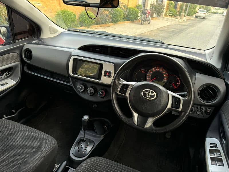 Toyota Vitz 2014 registered 2017 spider shape 5