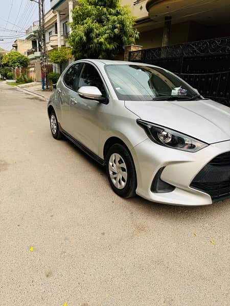 Toyota Yaris 2020 4