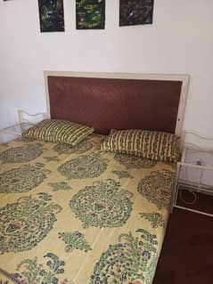 Bed set with mettress and dressing