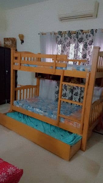 Bunker bed triple story in very good condition Less use 1
