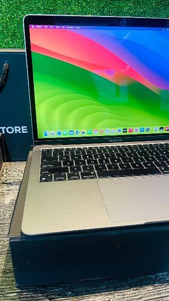 Macbook air M1 13.6 inches 16 Gb Ram 256 Gb Ssd 1