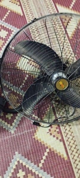 Bracket Fan condition 10/10 3