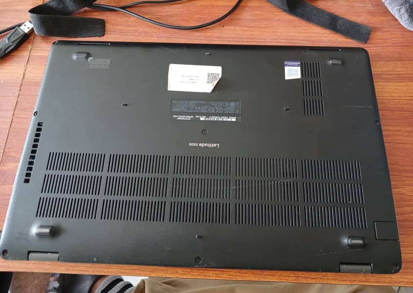 Dell Latitude 5500 2