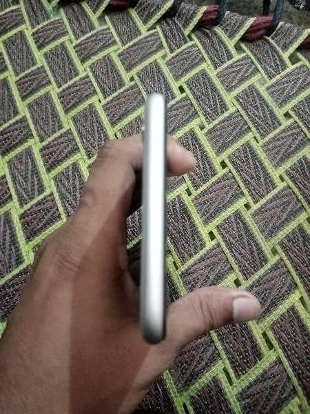 iPhone 6 plus 64gb only for parts 5
