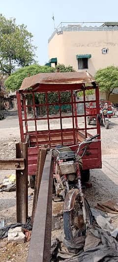 loader rickshaw 2 stroke