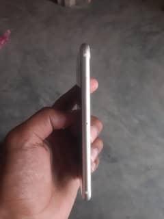I phone 7 PTA 128 gb no issue just battery change hy or Sath box hy 0