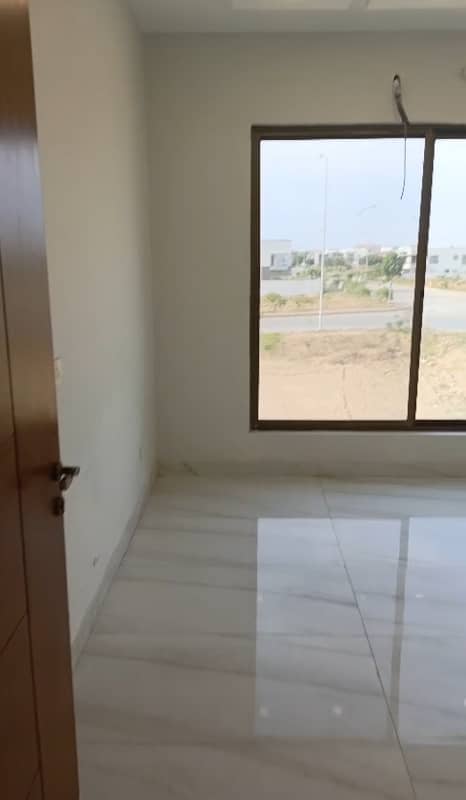 precinct 4,6Bedroom ready to move villa available for sale in bahria Town Karachi 24