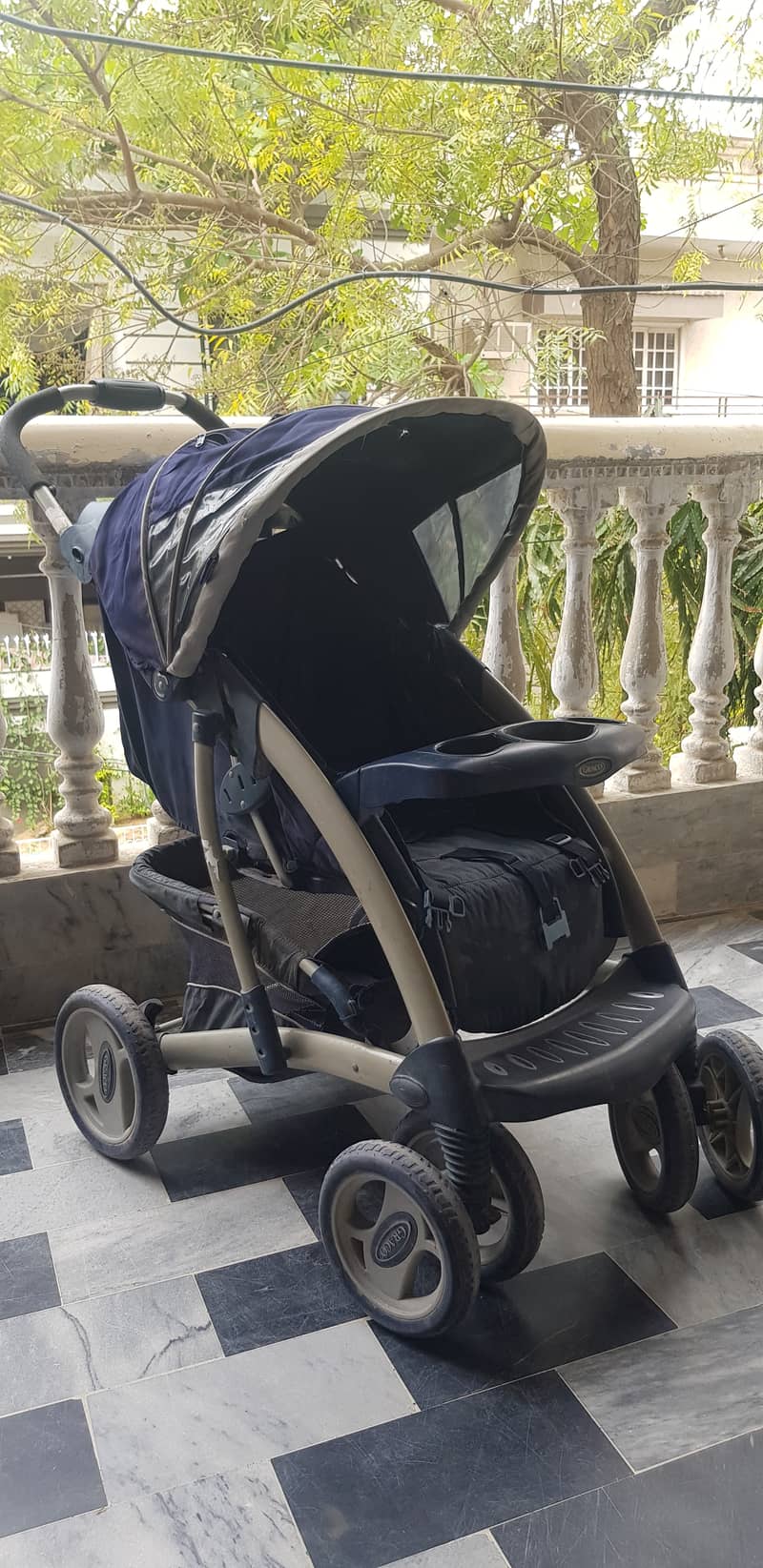 Graco Baby Stroller for Sale 3