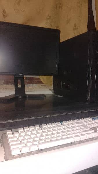 complete pc with table and chair urgent sale 1