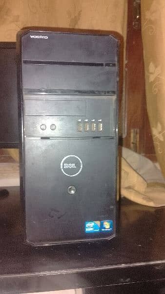 complete pc with table and chair urgent sale 4