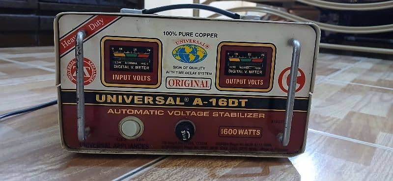 Universal 1600 Watts Stabilizer 2
