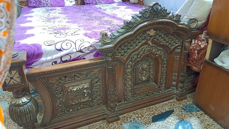 chenuti havelyaa king bed 4