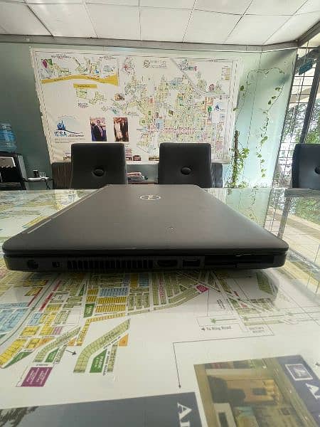 Lap top for sale  i5 generation 8ram 250 SSD Hard 6