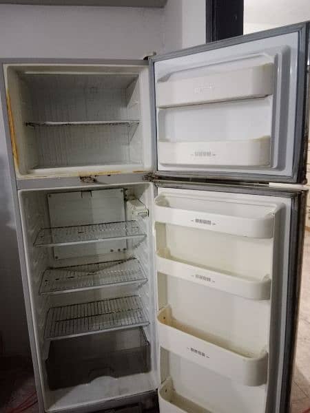 Dawlance fridge full size working condition 1