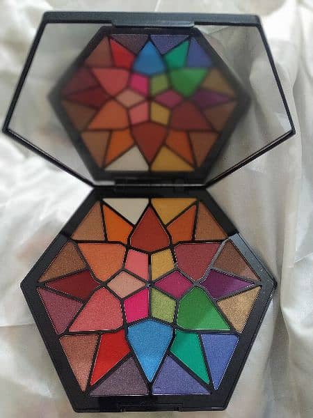 eye shadow pallet makeup 0