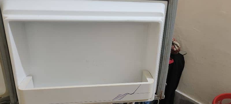 Dawlance Fridge to sell 2