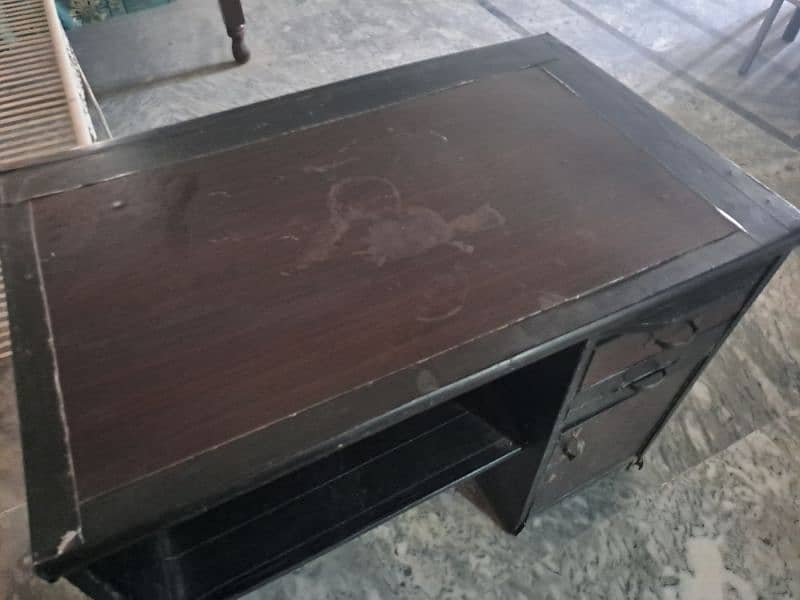 computer table  with mouse placer 5