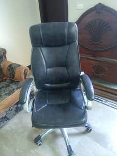 Computer chair 0