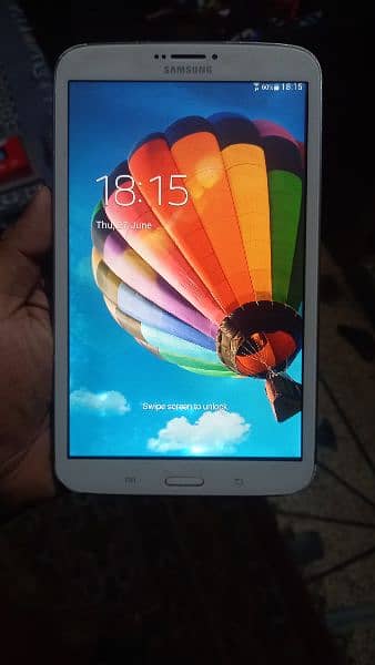 Samsung galaxy tablet in good condition 2
