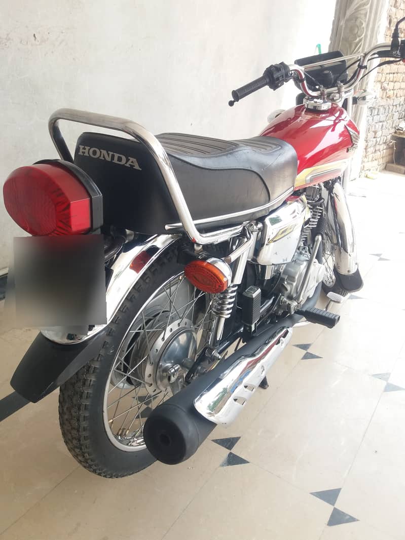 Honda CG 125 Special Edition 2021 3