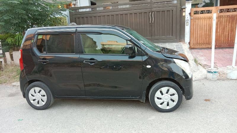 Suzuki Wagon R 2014 3