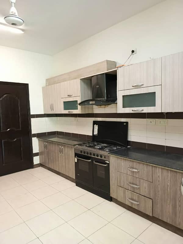 3-Bed Flat For Sale Askari 11 18